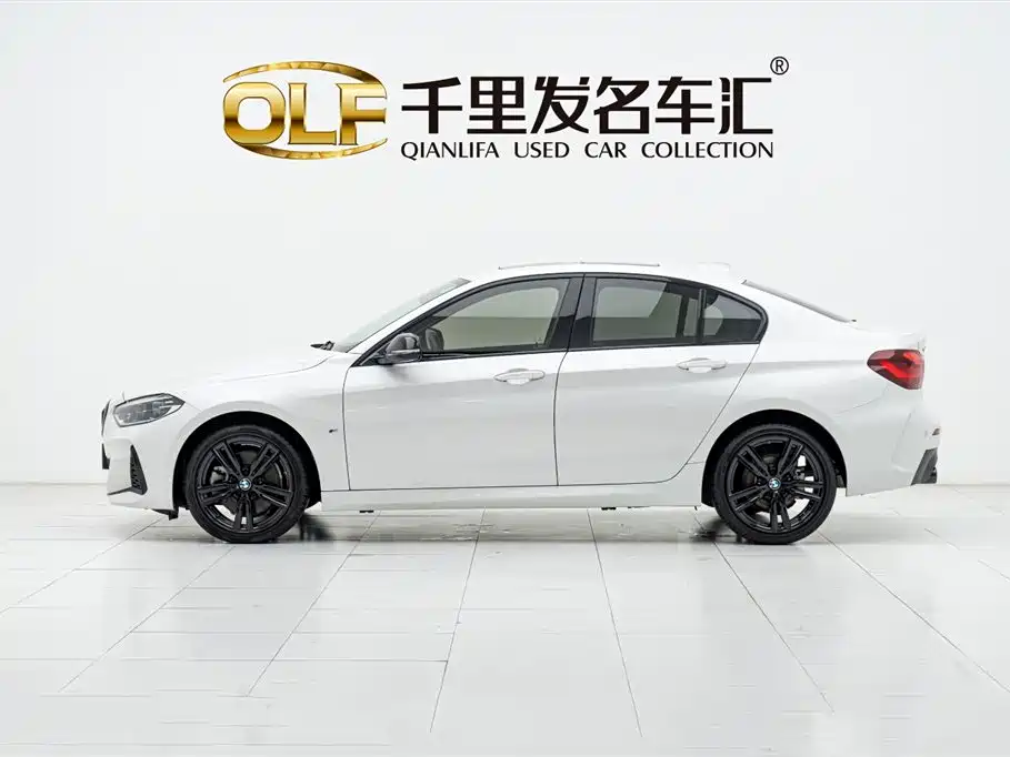 BMW 1-SERIES
