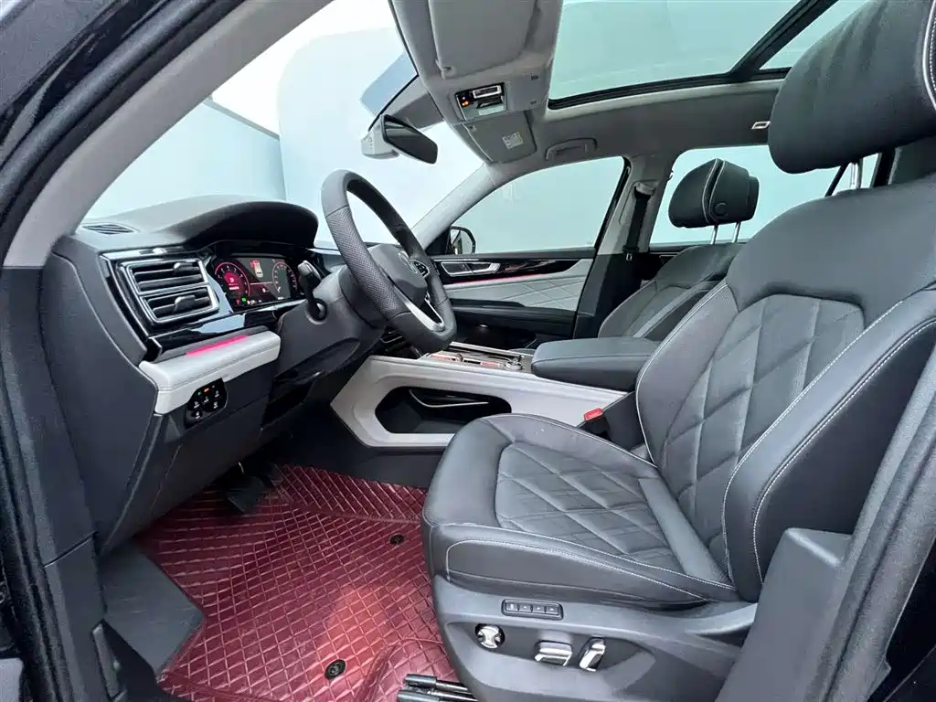 Volkswagen Teramont 2024 380TSI 4WD Dragon Glory Edition фото 17