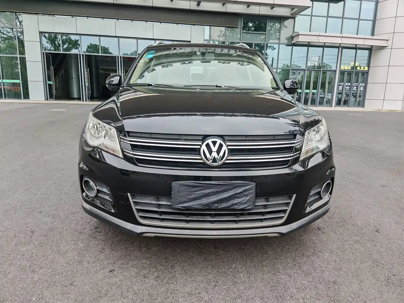Volkswagen Tiguan 2010 1.8TSI Automatic 4WD Elite фото 2