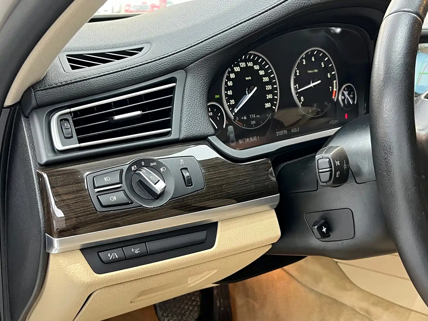 BMW 7 Series 2010 750Li фото 17