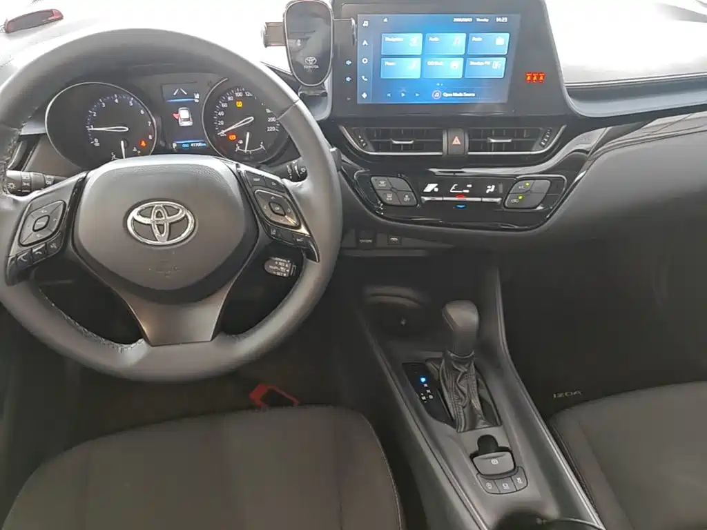 Toyota IZOA 2022 2021 2.0L Yixiang Edition