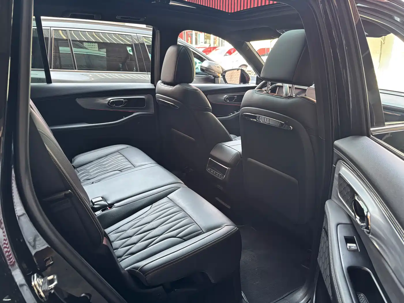 GAC Trumpchi Trumpchi GS8 2022 Dual Engine Series 2.0TM 2WD Premium Edition (7-Seater) фото 12