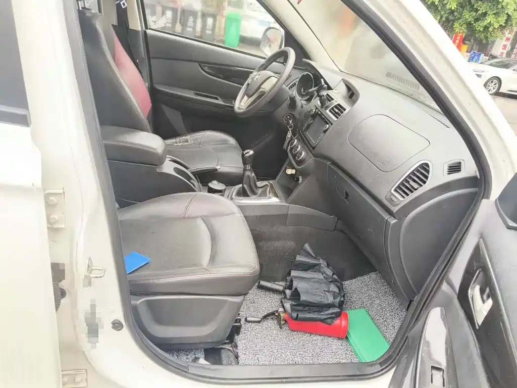 BAIC Huansu S2 2016 2016 1.5L Manual Base