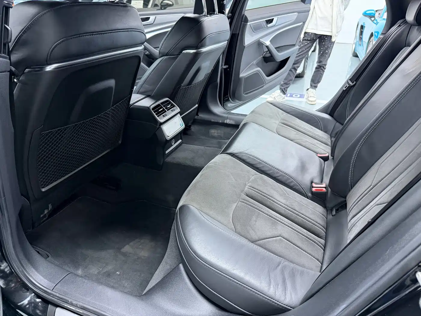 Audi A6L 2021 45 TFSI Exclusive Sport фото 13