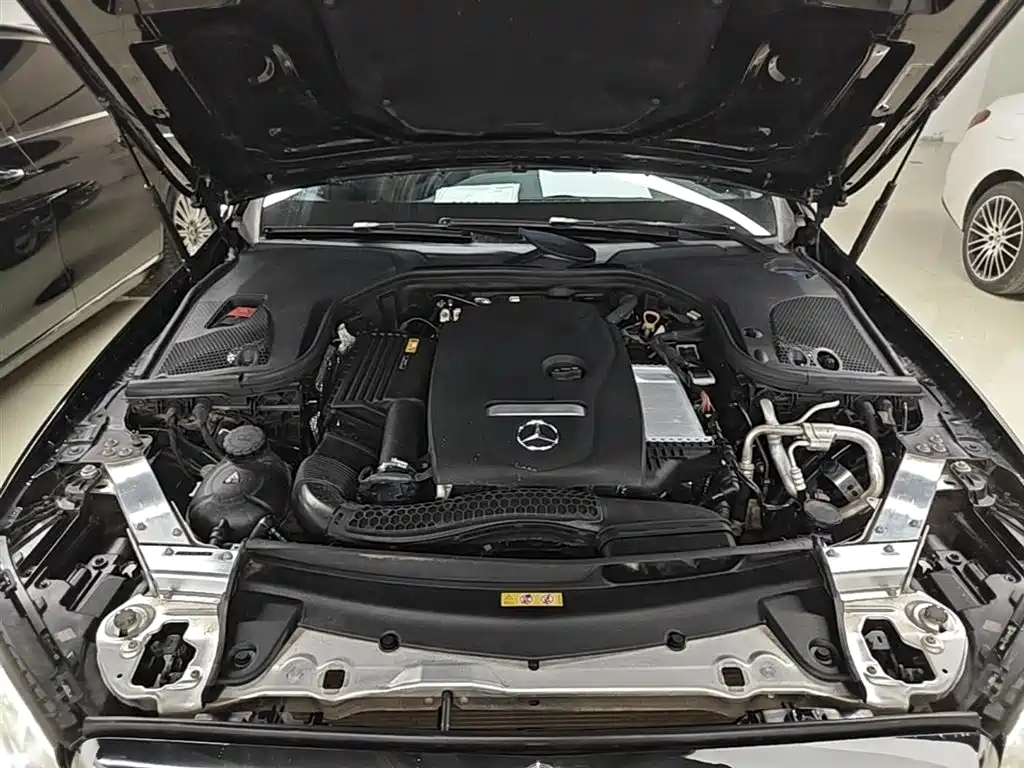 Mercedes-Benz E-Class 2019 E 200 L Sport фото 20