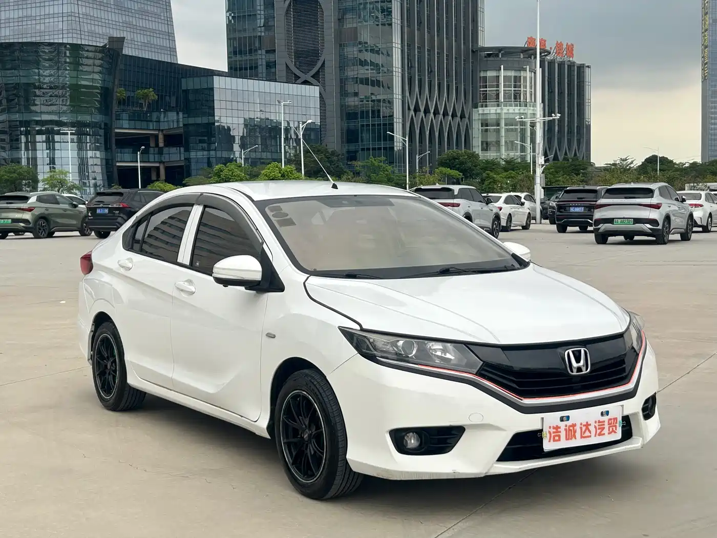 Honda Greiz 2016 2016 1.5L CVT Classic Edition