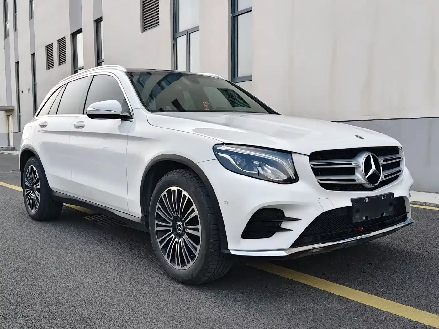 Mercedes-Benz GLC 2018 GLC 260 4MATIC Dynamic фото 3