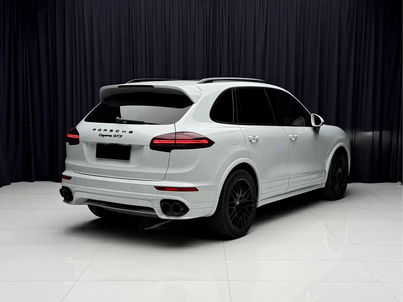 Porsche Cayenne 2015 Cayenne GTS 3.6T фото 6