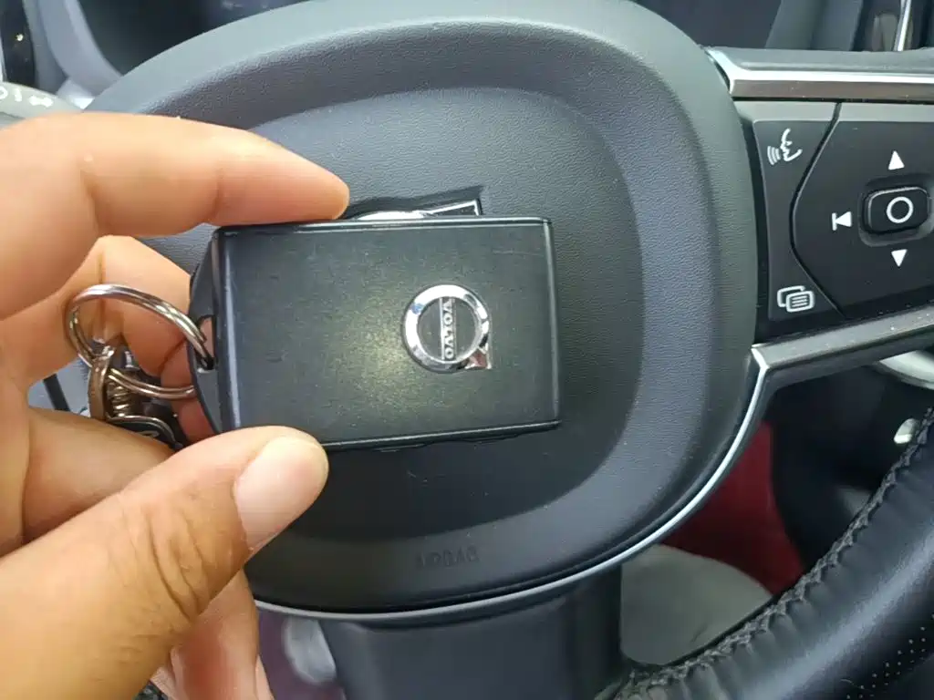 Фото 9 - Volvo XC60