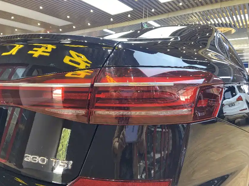 Фото 21 - Volkswagen Passat