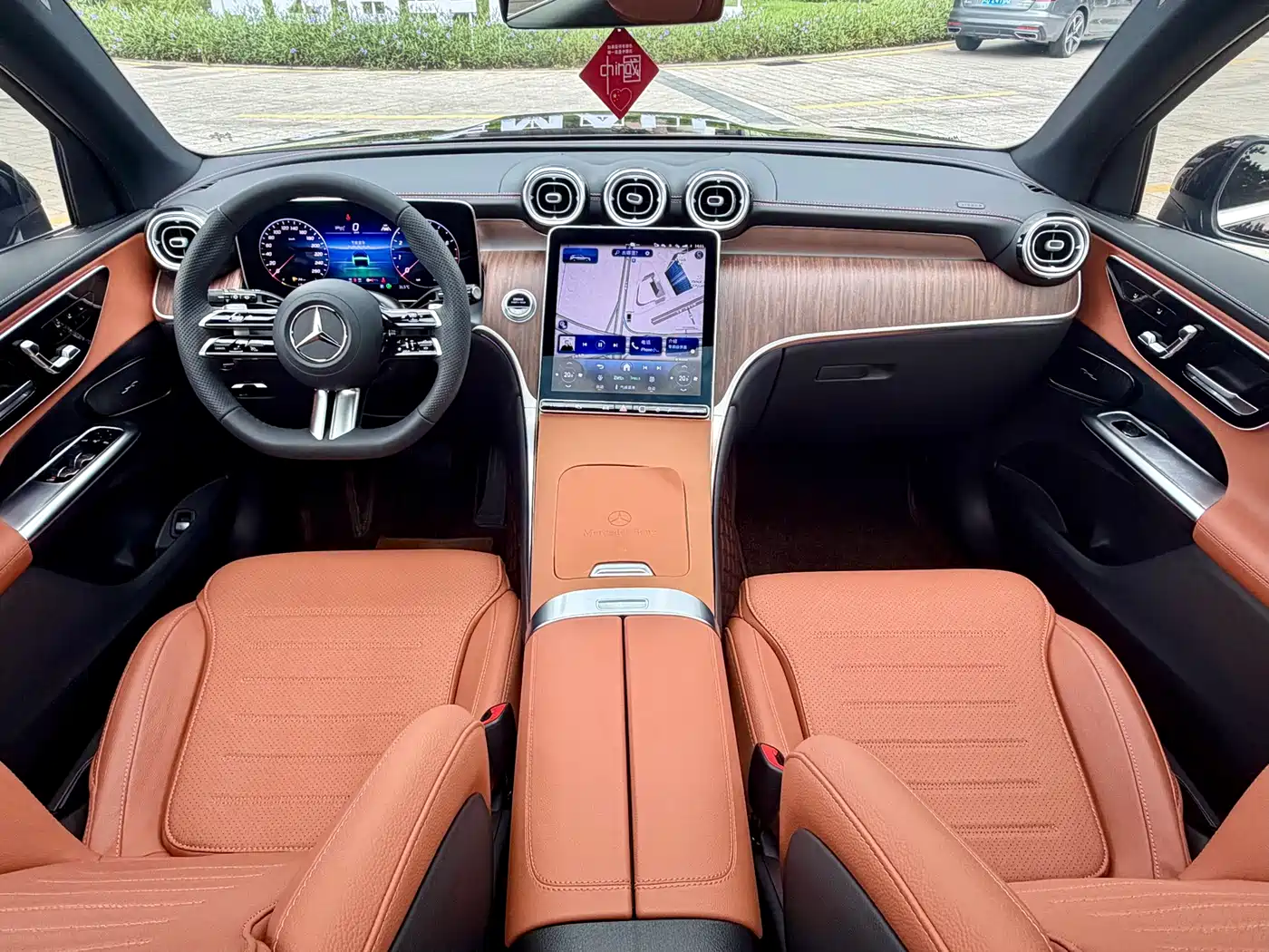 Mercedes-Benz GLC 2025 2025 GLC 300 L 4MATIC Dynamic 5-seater