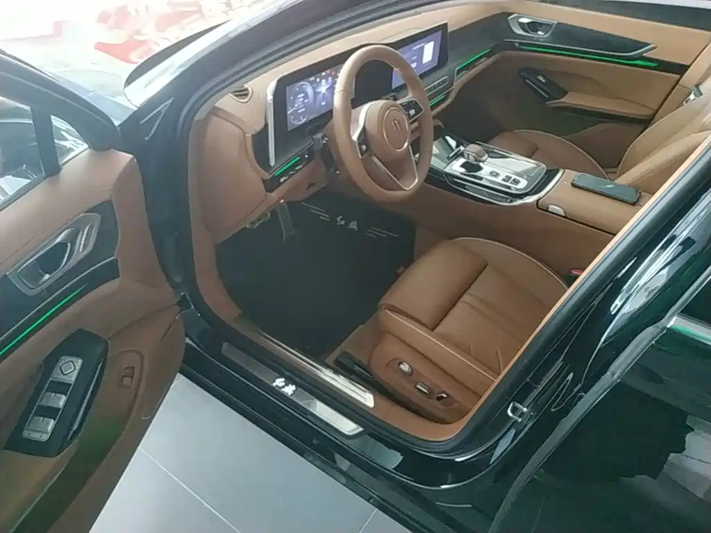 Hongqi H9 2025 2025 2.0T 2WD Qichang Luxury Business Edition 5-seater