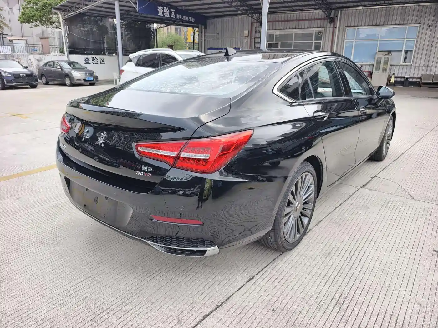 Hongqi H5 2019 30TD Style Edition фото 9