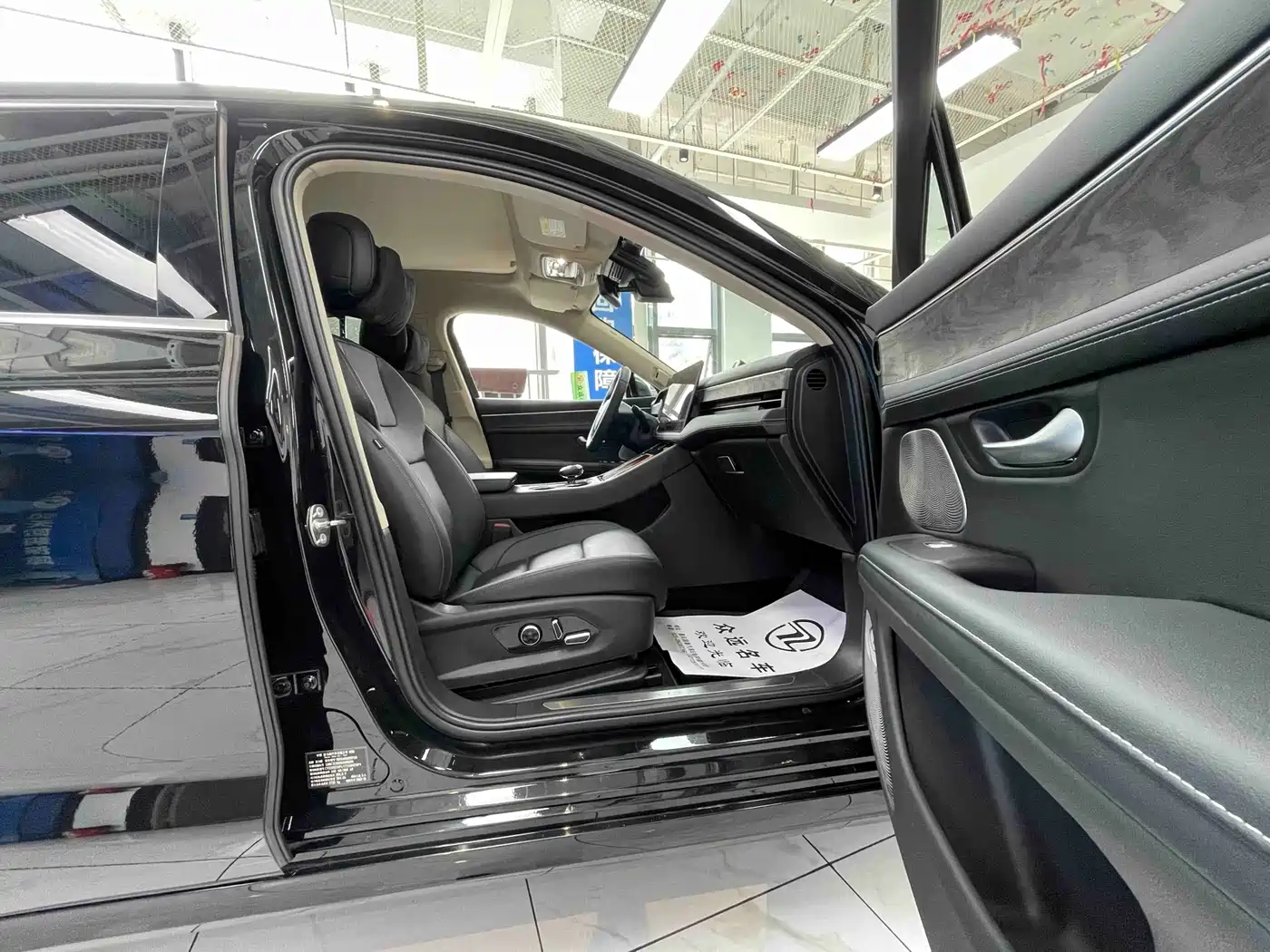 AITO Wenjie AITO M5 2022 Model Pure Electric AWD Performance Edition фото 9