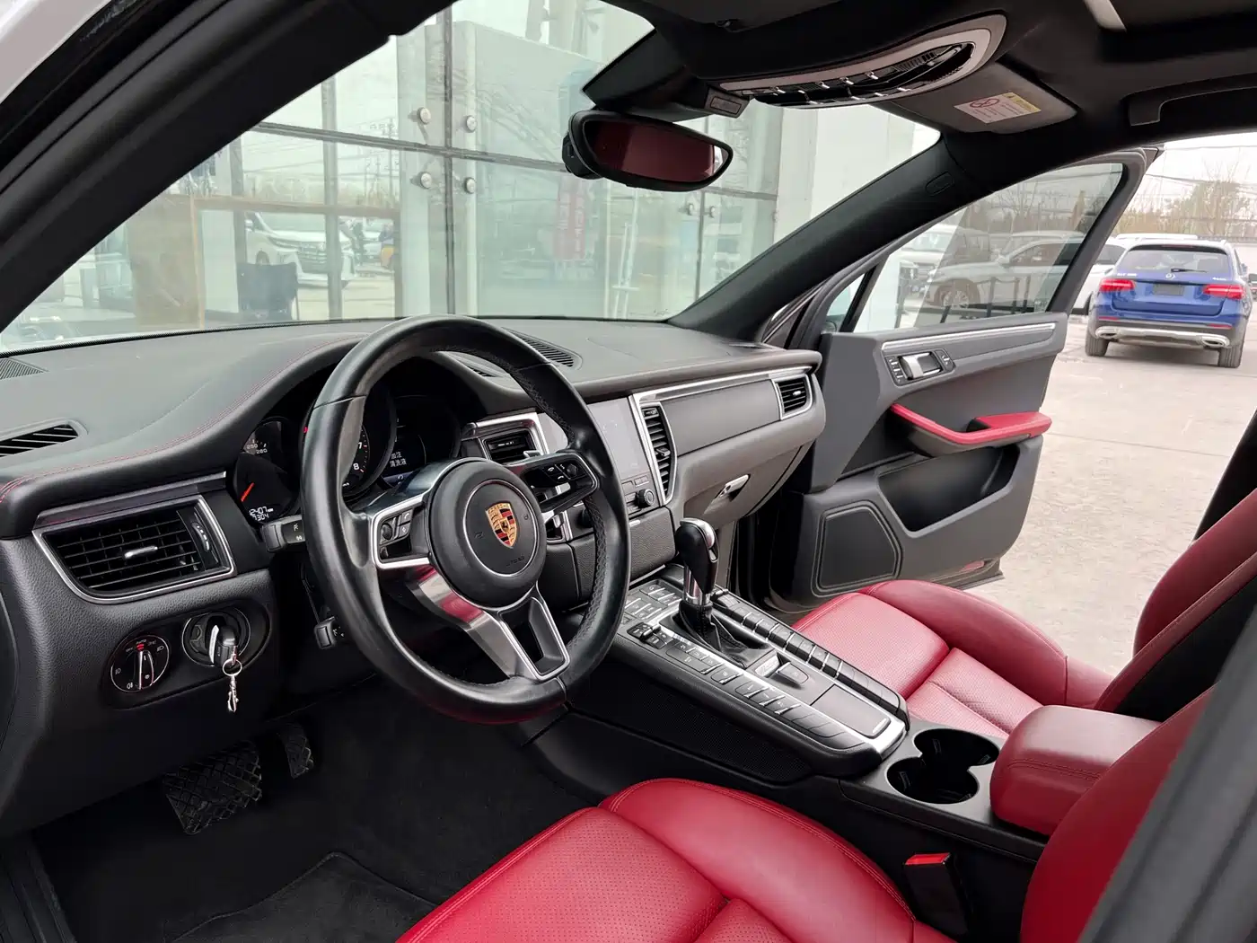 Porsche Macan 2017 Macan 2.0T фото 10