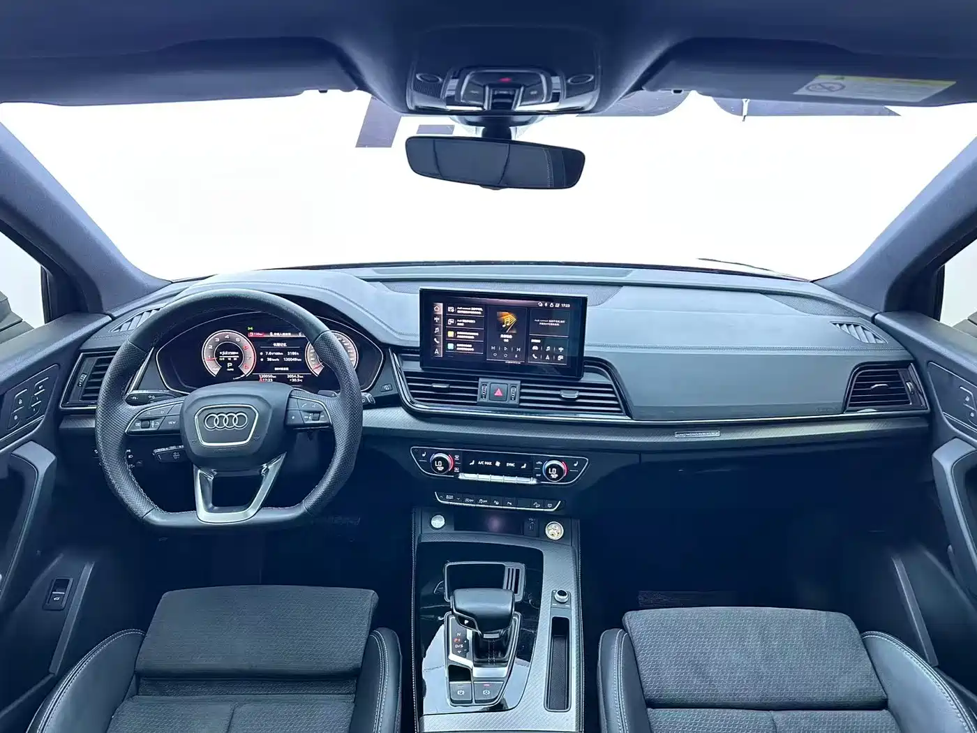 Audi Q5L Sportback 2022 2022 Facelift 40 TFSI Luxury Style