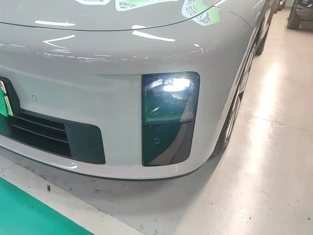 Li Auto i6 2026 2025 4WD Base Model