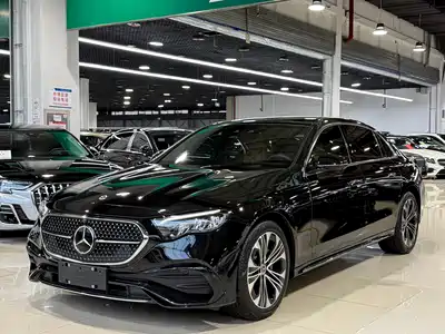 Mercedes-Benz E