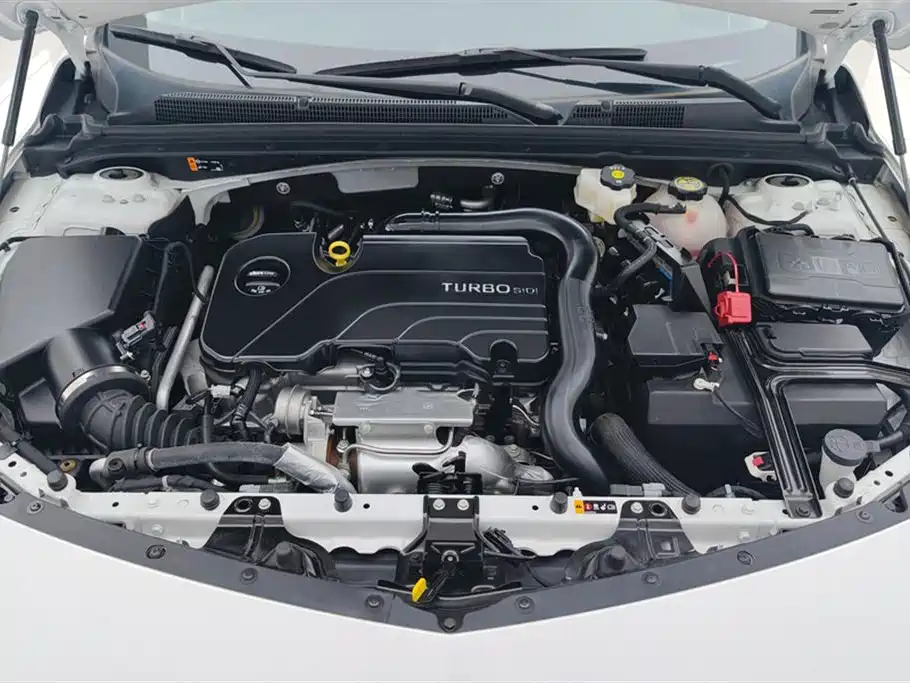 Chevrolet Malibu XL 2023 1.5T RS Edition фото 10