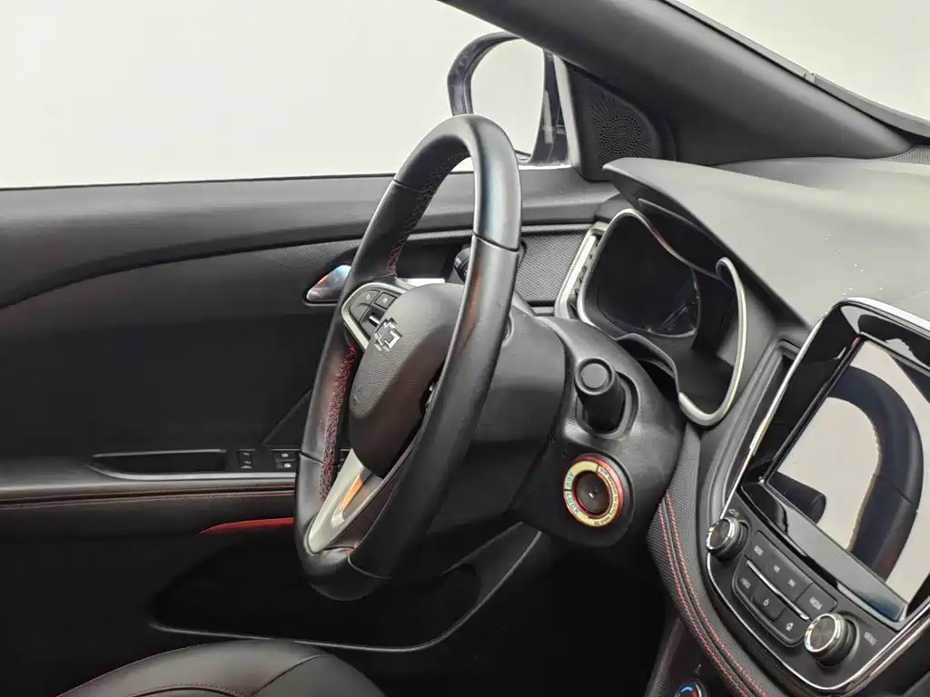 Chevrolet Monza 2020 2019 RS 330T Auto Smooth Edition China VI