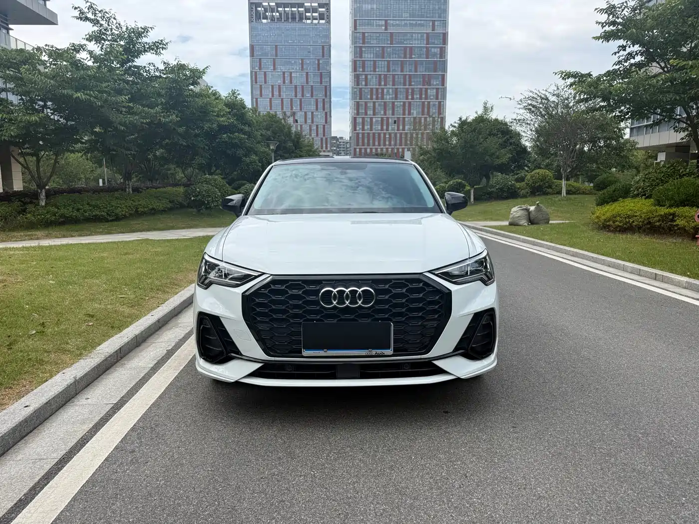 Audi Q3 Sportback 2022 40 TFSI Fashion фото 2