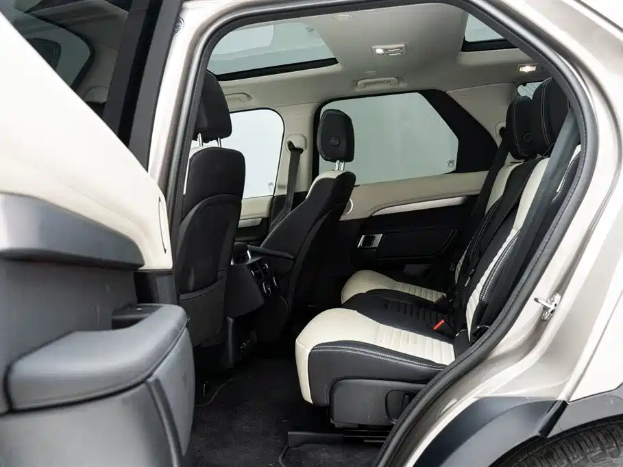 Land Rover Discovery 2023 Facelift 360PS R-Dynamic S фото 21