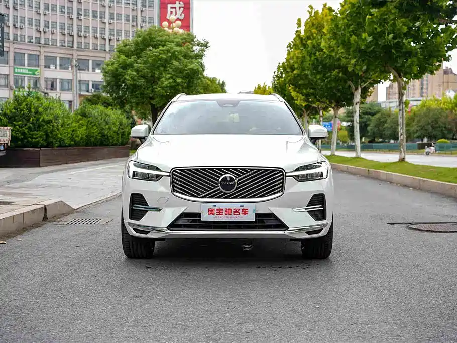 Volvo XC60 2026 2026 Model B5 AWD Smart Elite Luxury