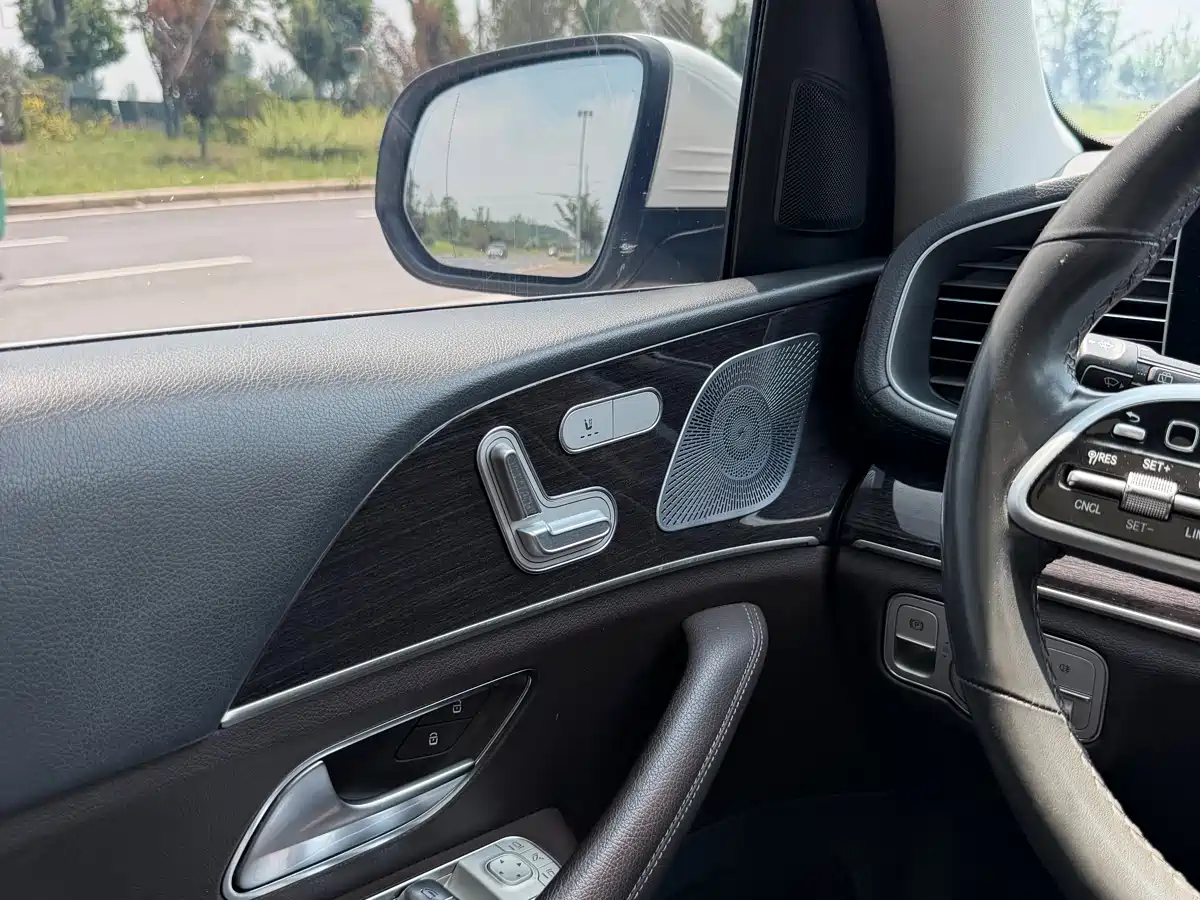 Mercedes-Benz GLE 2020 Facelift GLE 350 4MATIC Fashion Special Edition фото 14