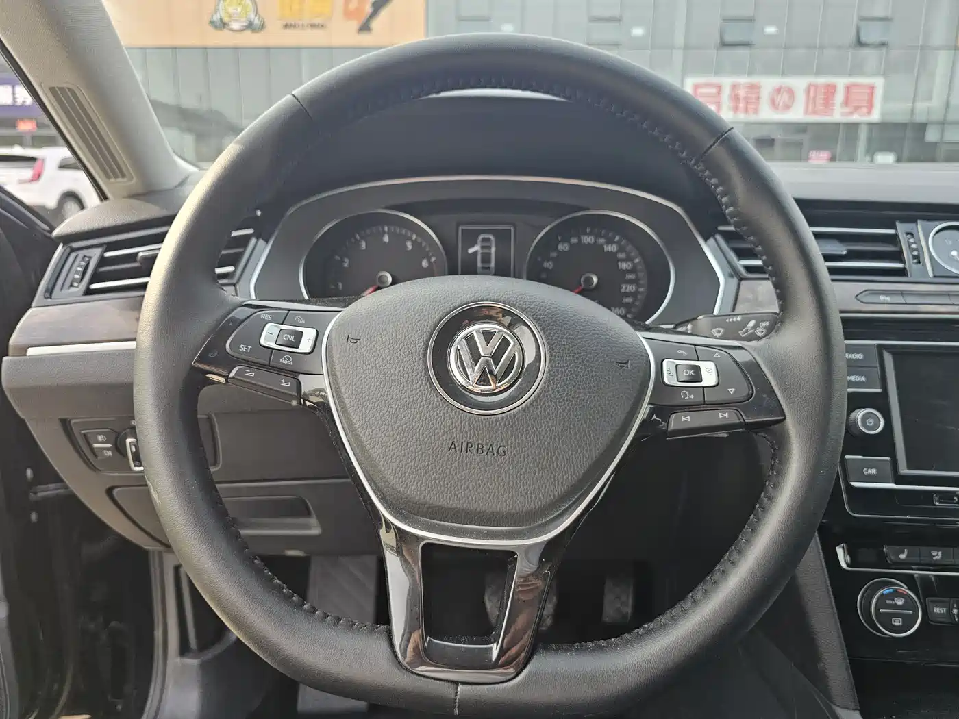 Volkswagen Magotan 2018 330TSI DSG Luxury фото 14