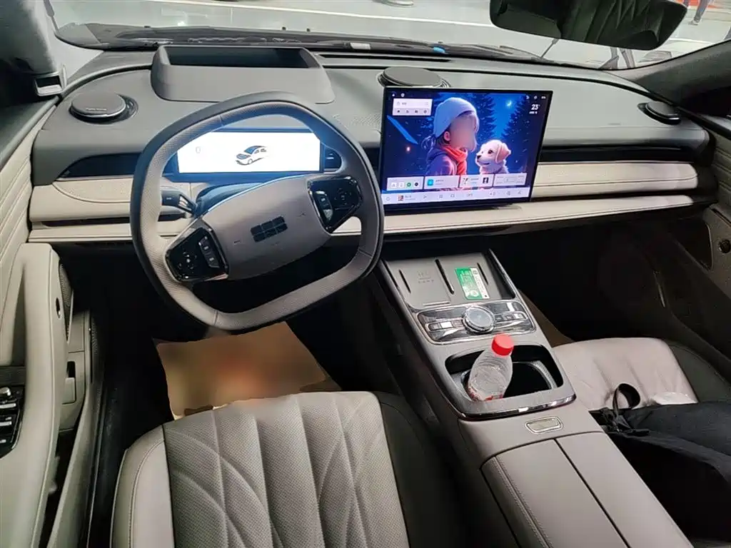 Geely Galaxy Galaxy Xingyao 8 2025 130km EM-P Starship Edition фото 10