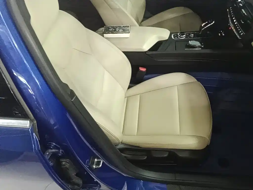 Cadillac CT5 2020 2020 28T Fashion Model