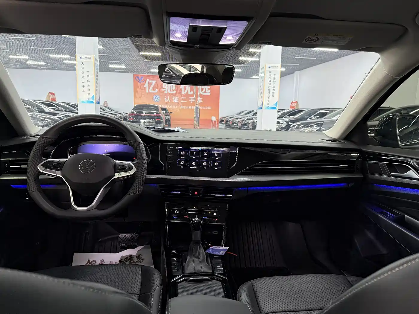 Volkswagen Passat 2026 Outstanding Edition 380TSI Starlight Dragon Glory Version фото 9