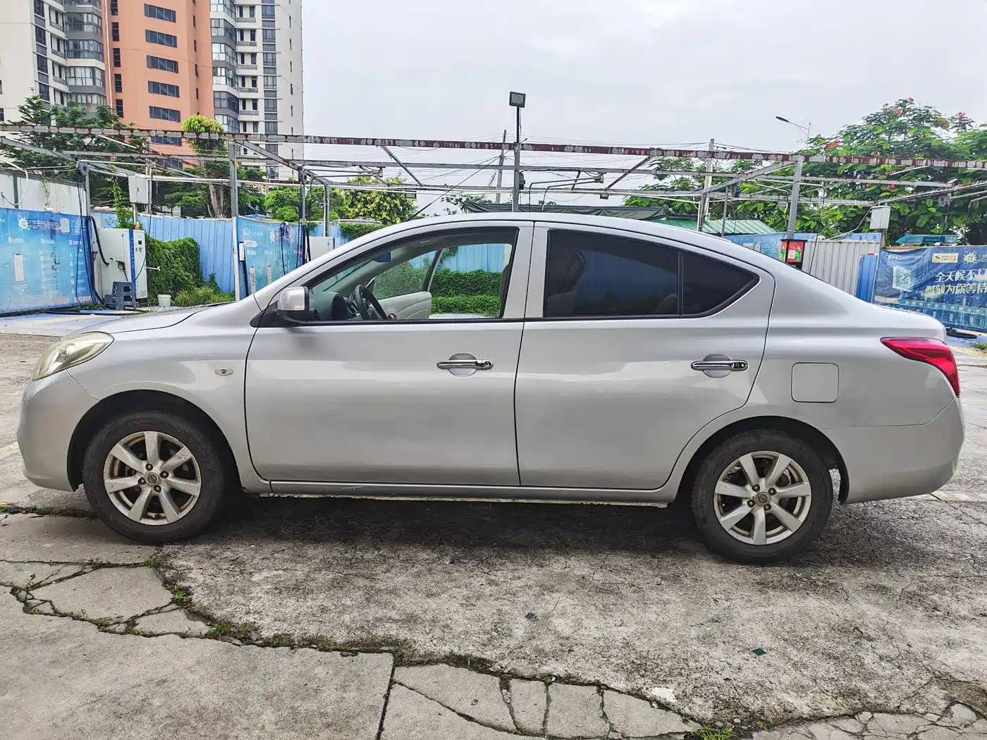 Nissan Sunny 2013 2011 1.5XE CVT Comfort Edition