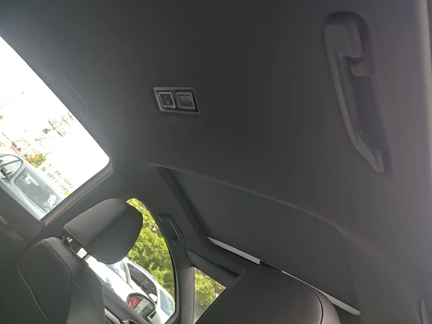 Volkswagen Golf 2025 Facelift 300TSI R-Line фото 11