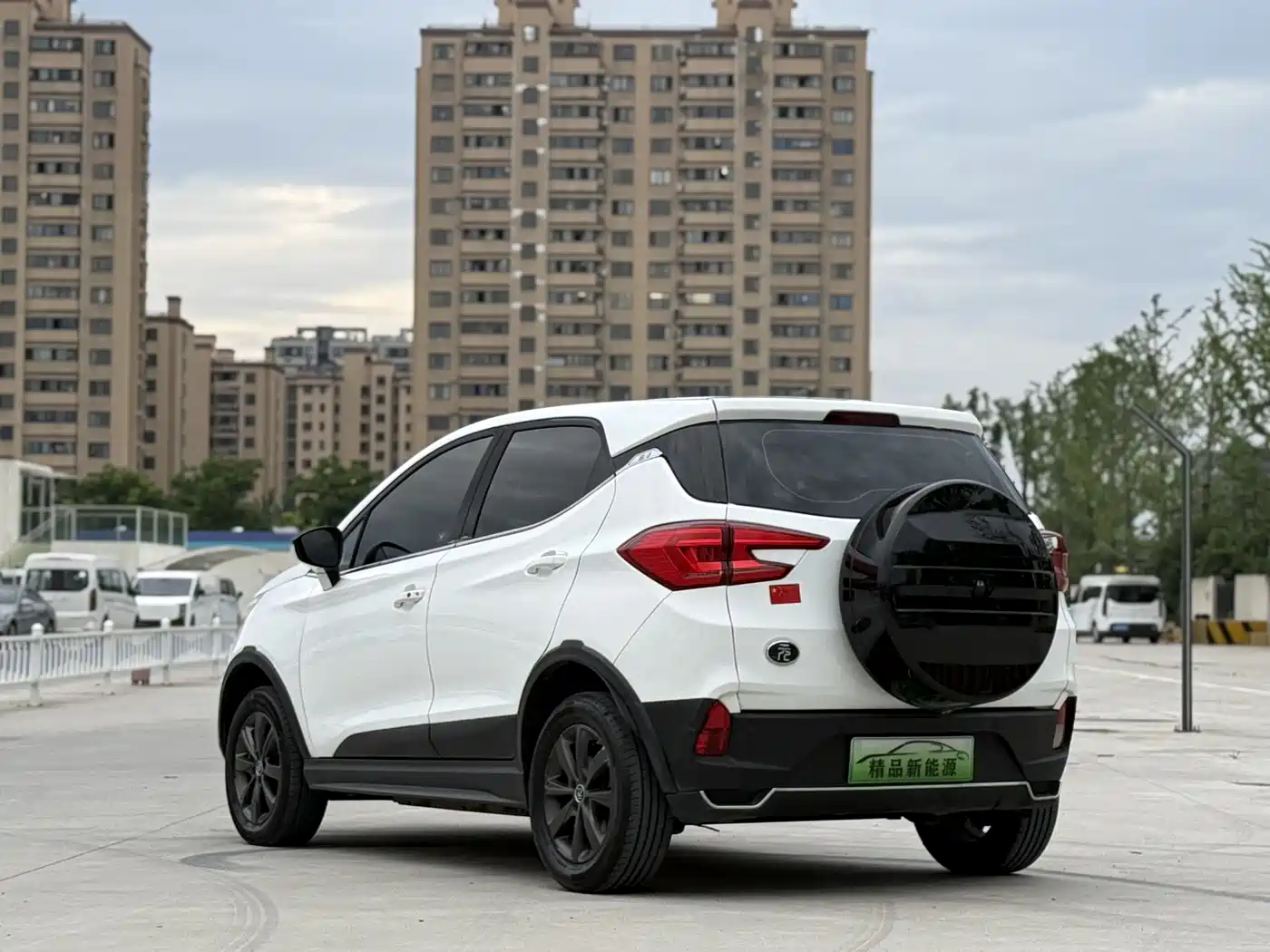 BYD Yuan New Energy 2019 EV360 Smart Connected Premium фото 7