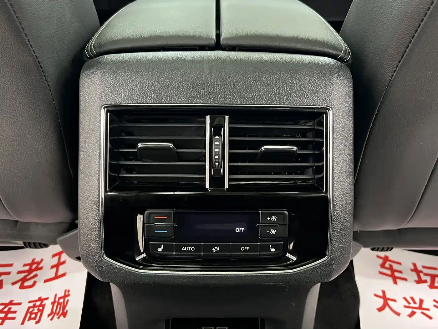 Volkswagen Teramont 2019 380TSI 4WD Luxury Edition China VI фото 14