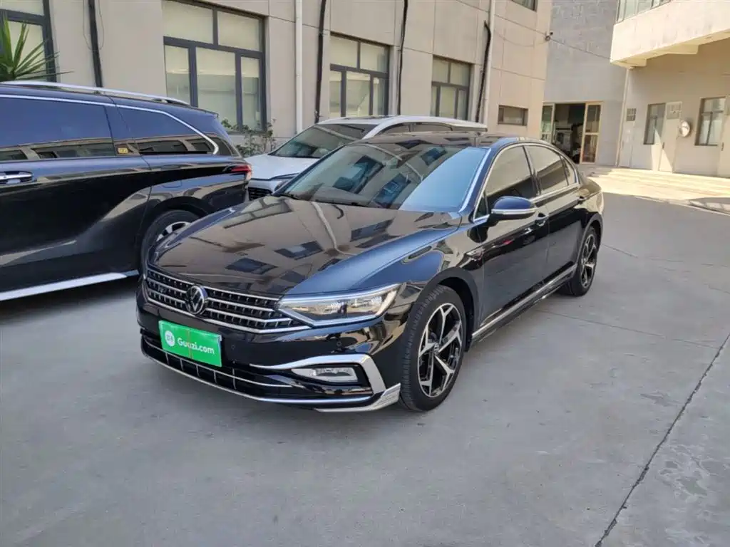 Volkswagen Magotan 2023 Model 2 Million Commemorative Edition 330TSI DSG Luxury