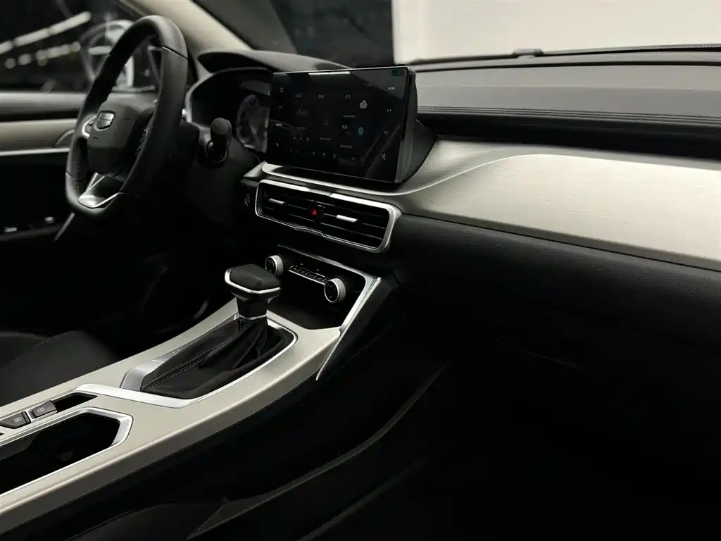 GEELY BINYUE
