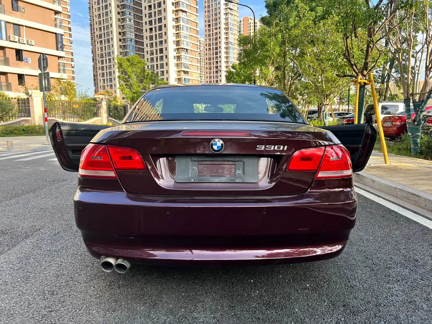 BMW 3 Series (Import) 2011 330i Convertible Coupe фото 19
