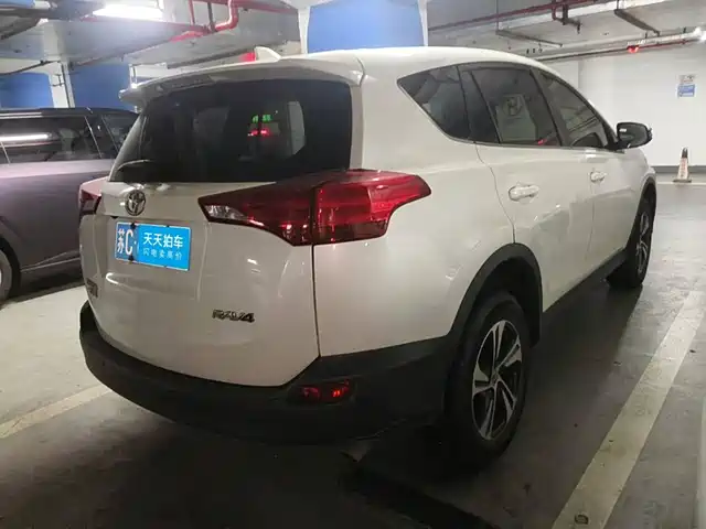 Toyota RAV4 Rongfang 2015 2.0L CVT 2WD Trend Edition — фото 2