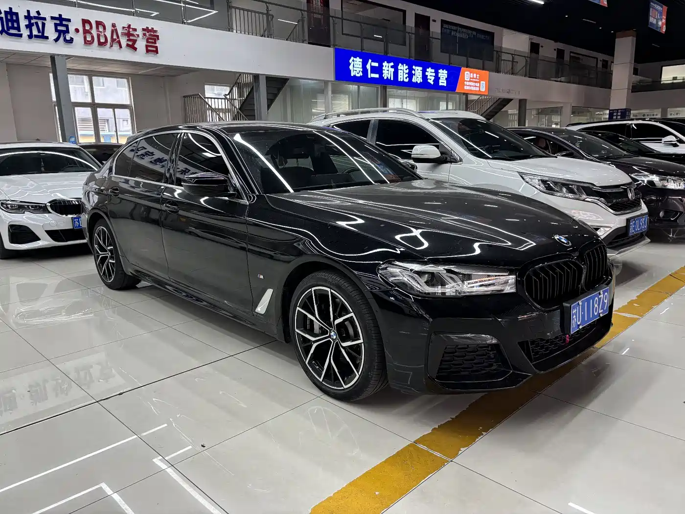 BMW 5 Series 2022 530Li Exclusive M Sport Package фото 3