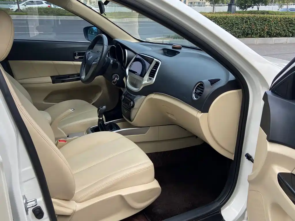 Changan Eado 2015 2015 1.6L Manual Luxury China V