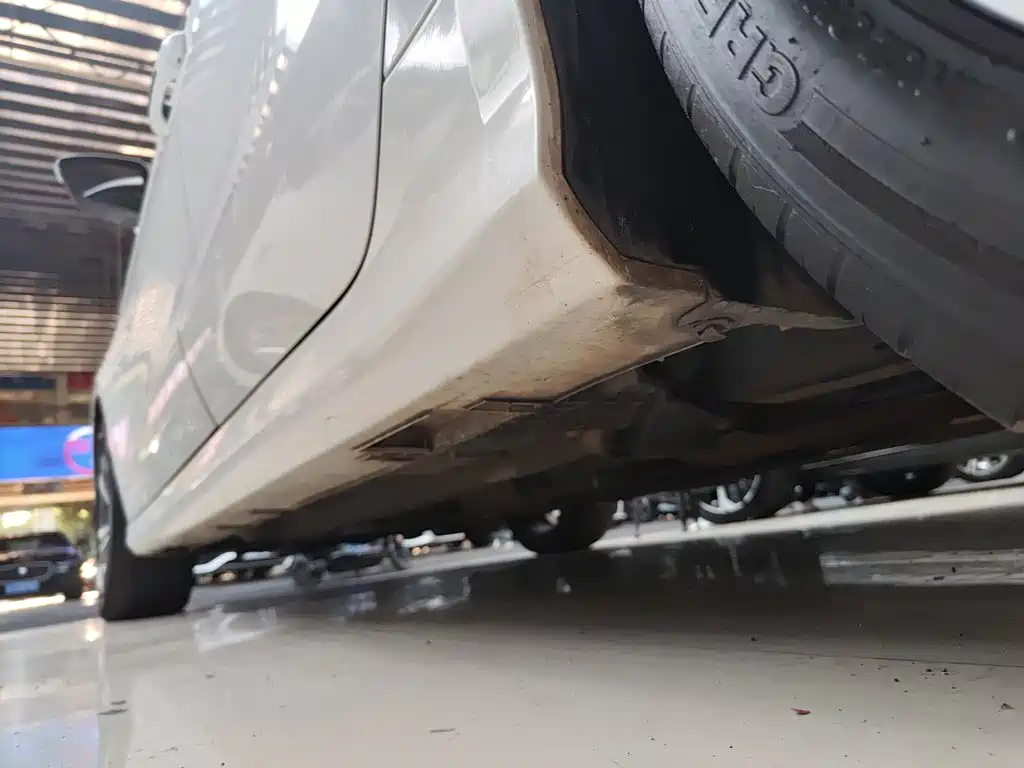 Фото 21 - Geely Binrui