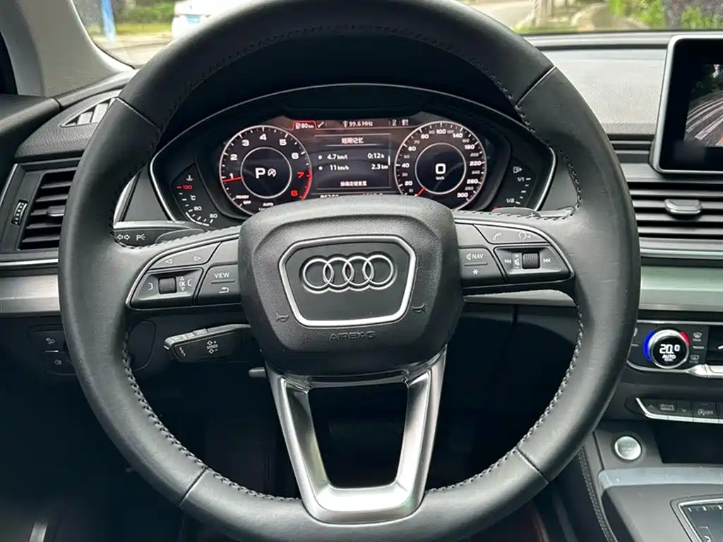 AUDI Q5L