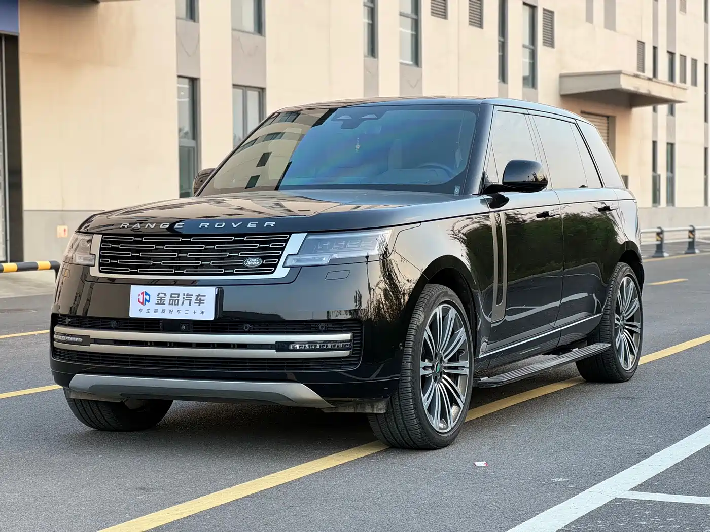 Land Rover Range Rover 2024 — пригон из Китая