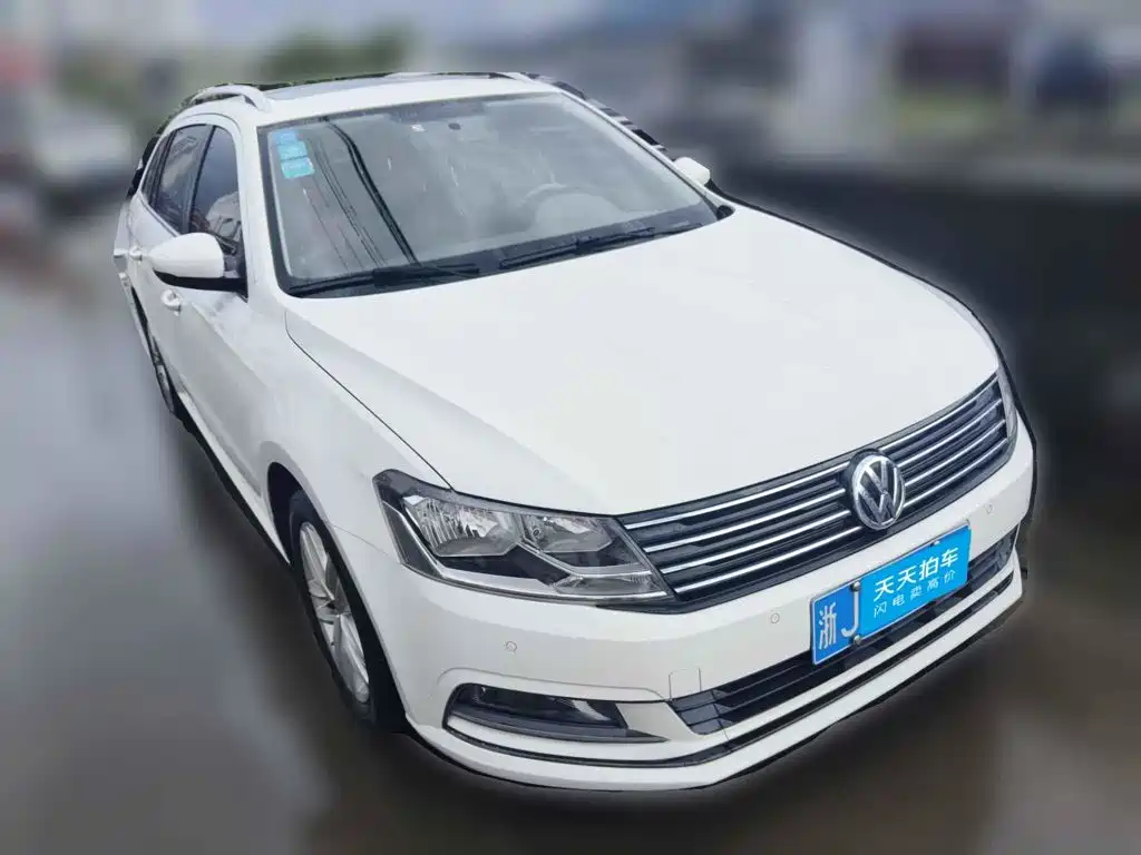 Фото 3 - Volkswagen Lavida Tour