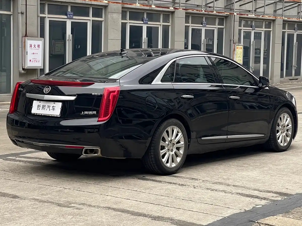 Photo 9 - Cadillac XTS