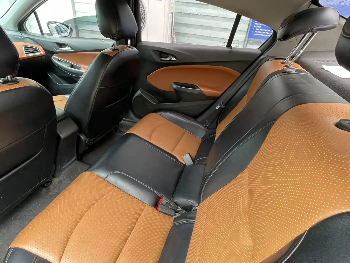 Chevrolet Cruze 2017 1.5L Automatic Pioneer Sunroof фото 7