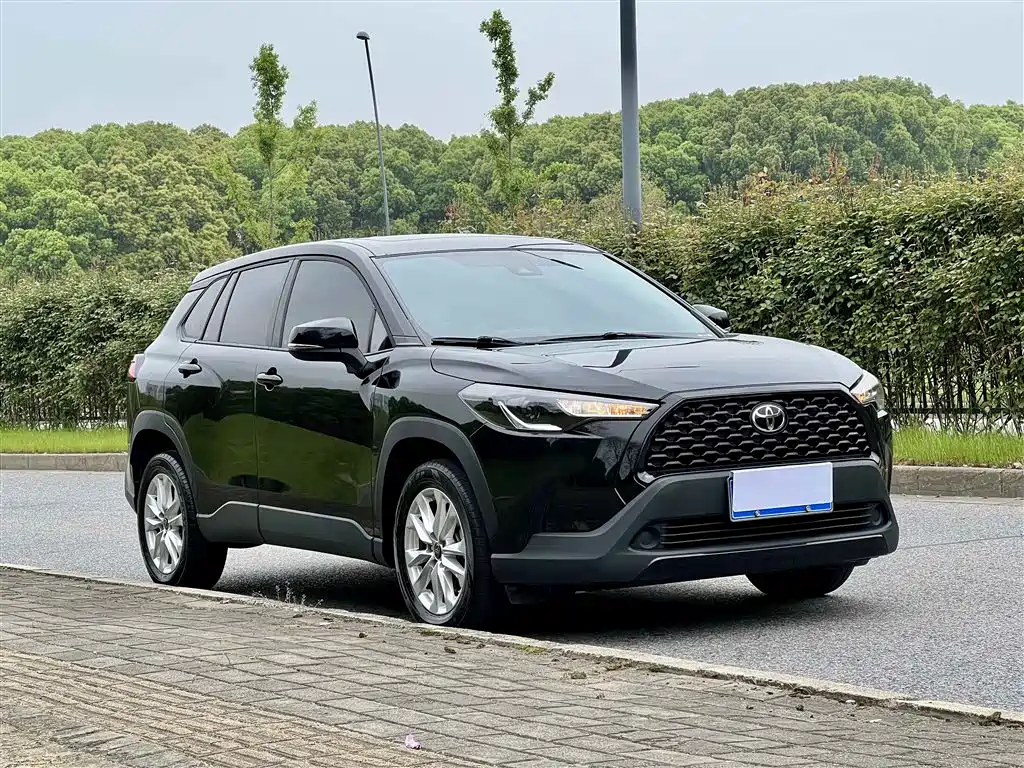 Toyota Corolla Cross 2022 2.0L Elite Edition фото 3