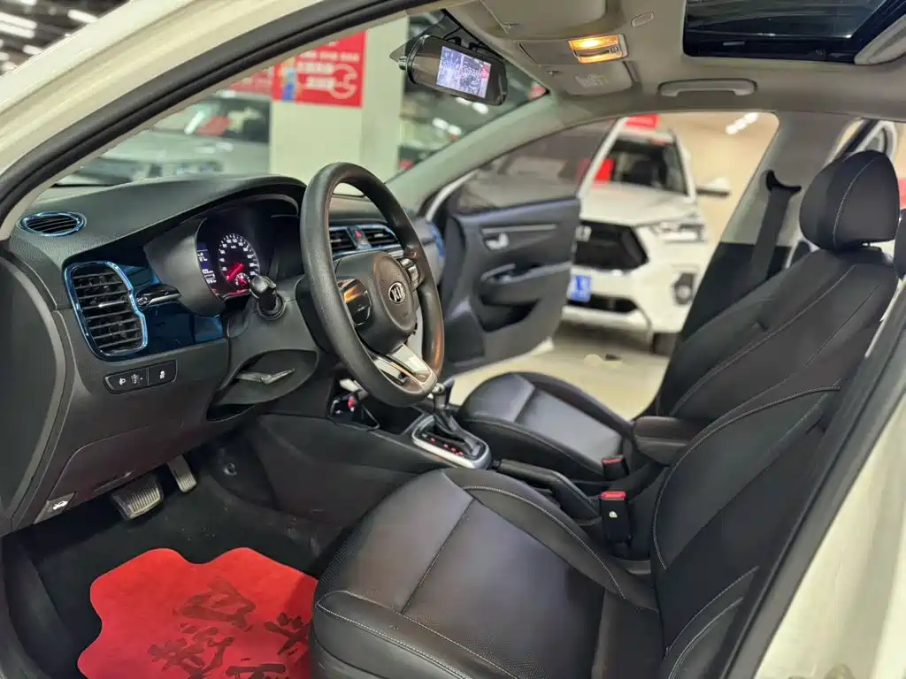Kia K2 2018 2017 Sedan 1.4L AT 15th Anniversary Special Edition GLS